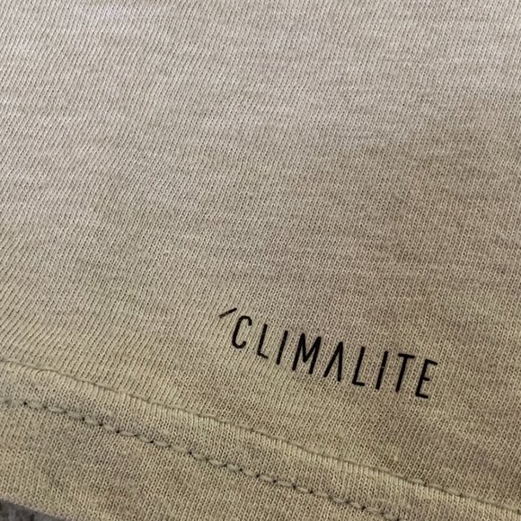 Adidas Camo Graphic Logo T-Shirt. Excellent Condition - Picture 9 of 9